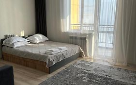 Apartment On Satpayeva 55/8